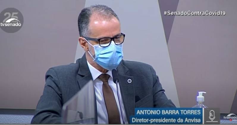 Presidente da Anvisa confirma tentativa do Governo Federal mudar bula da Cloroquina
